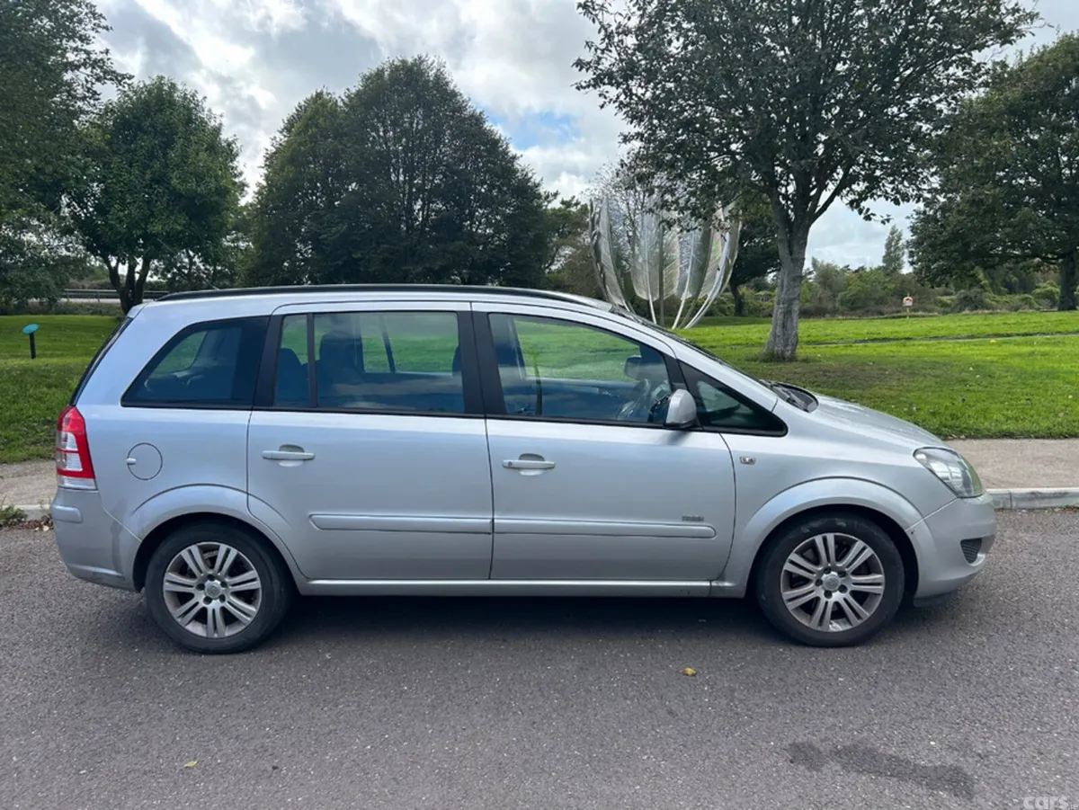 Vauxhall Zafira MPV, Diesel, 2013, Silver