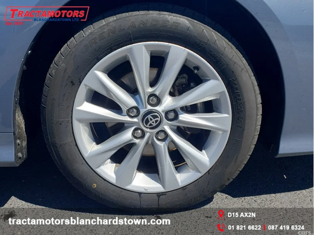 Toyota Corolla Saloon, Petrol Hybrid, 2024, Grey