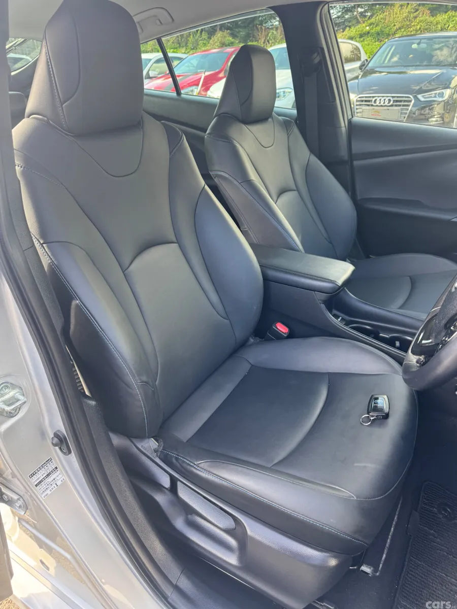 Toyota Prius Hatchback, Petrol Hybrid, 2020, Silver