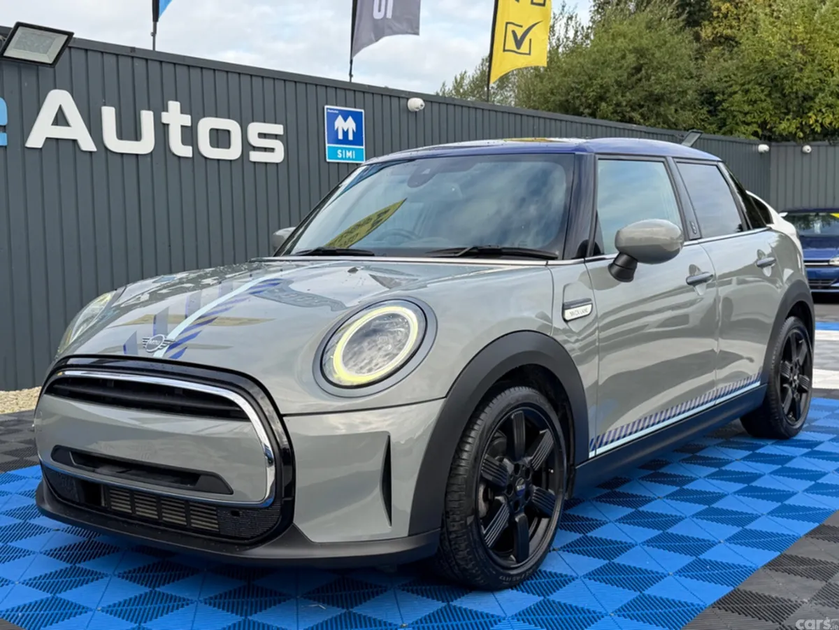 Mini Cooper Hatchback, Diesel, 2022, Grey