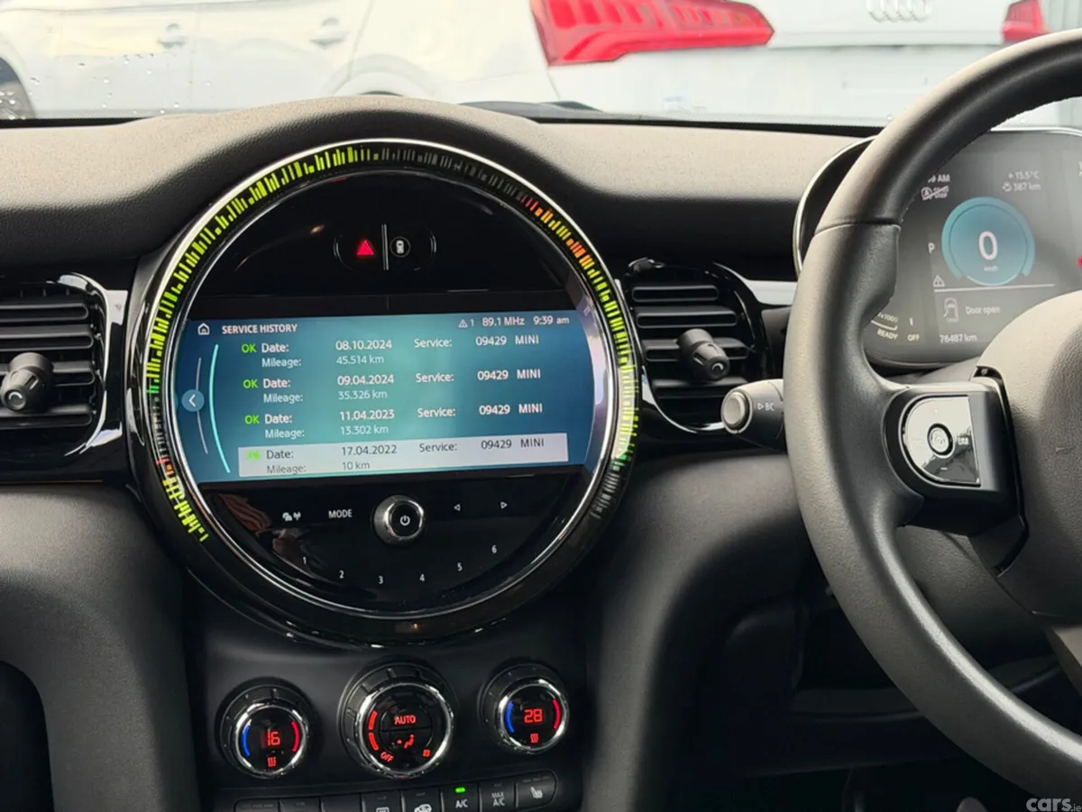 Mini Cooper Hatchback, Diesel, 2022, Grey