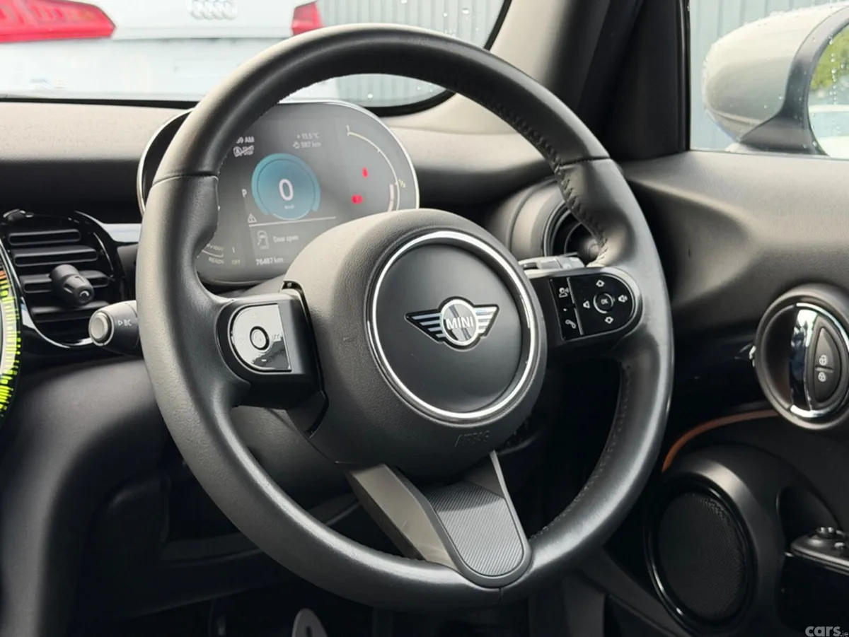 Mini Cooper Hatchback, Diesel, 2022, Grey