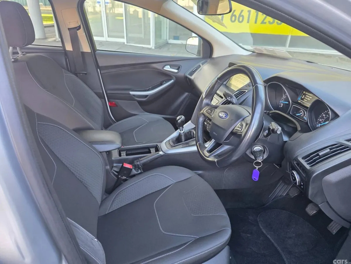 Ford Focus Hatchback, Petrol, 2018, Silver