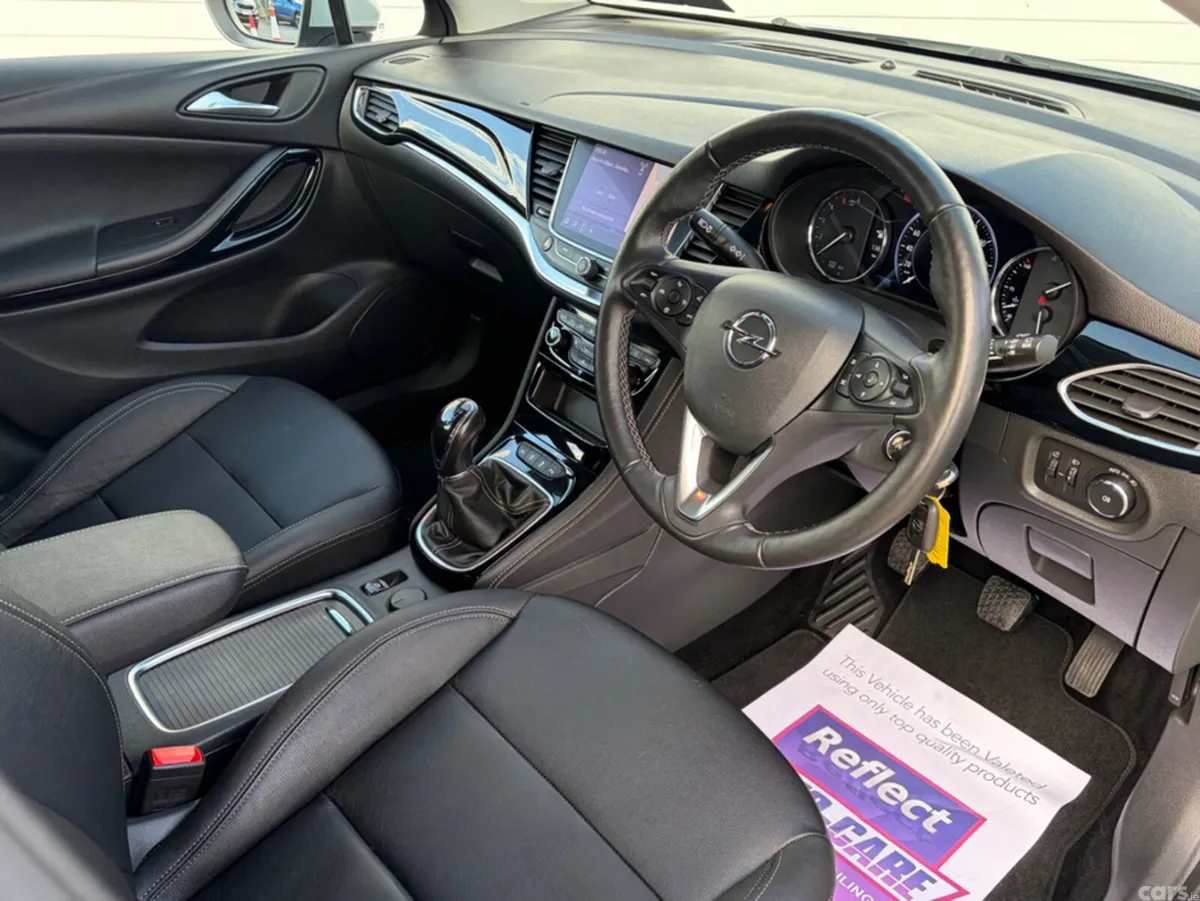Opel Astra Hatchback, Diesel, 2021, Grey