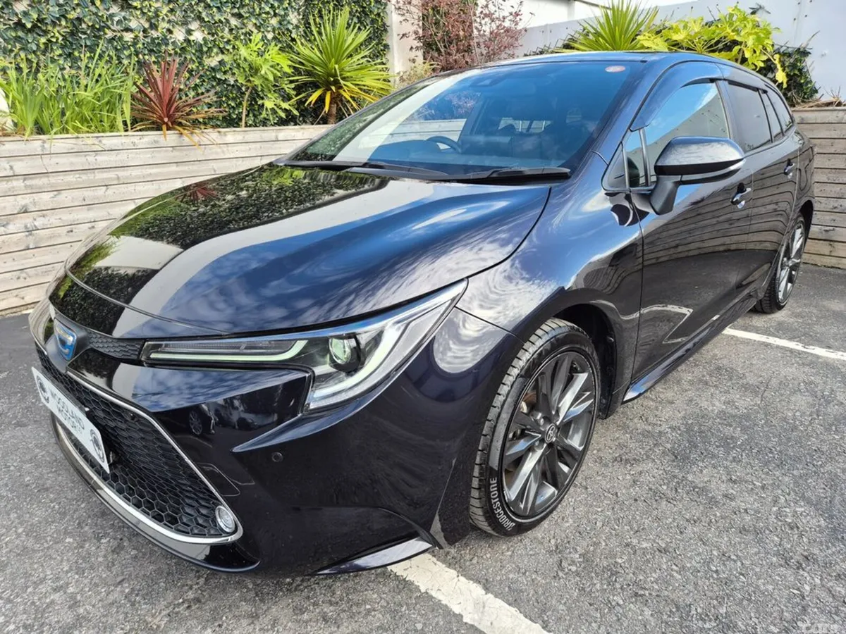 Toyota Corolla Estate, Petrol Hybrid, 2022, Black