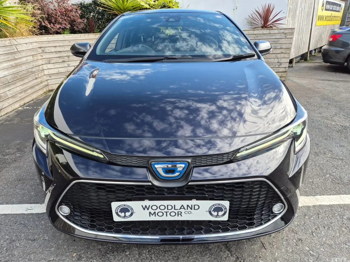 Toyota Corolla Estate, Petrol Hybrid, 2022, Black