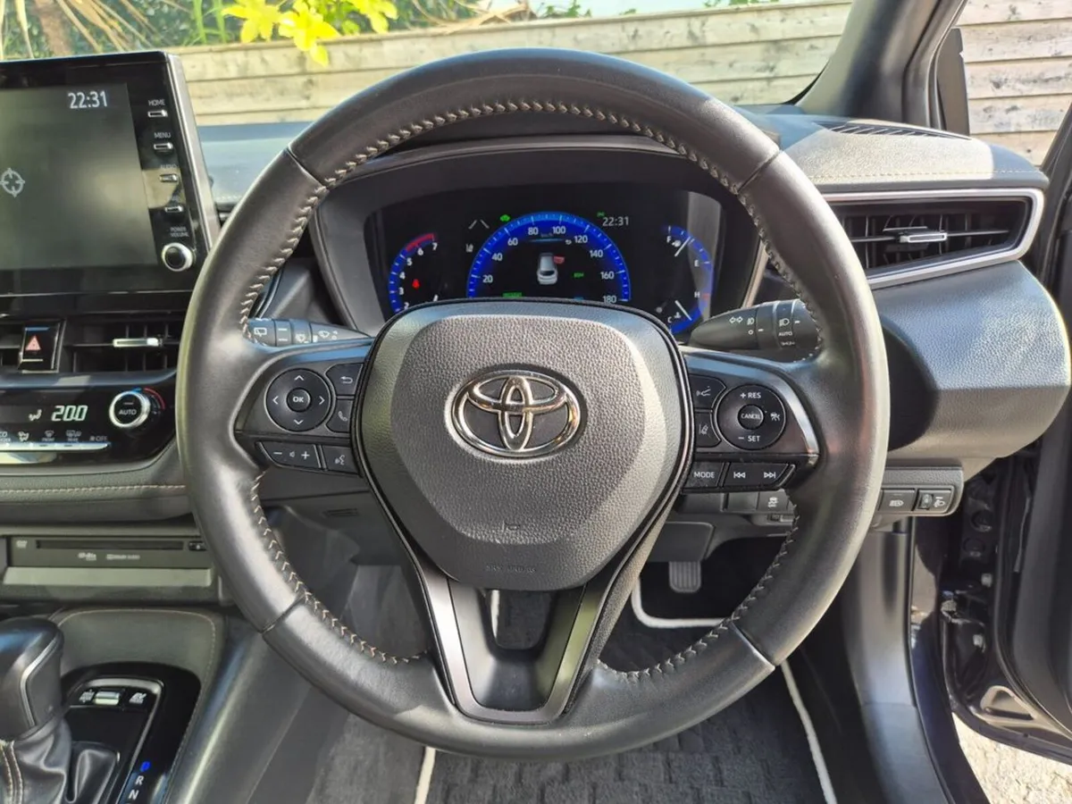 Toyota Corolla Estate, Petrol Hybrid, 2022, Black