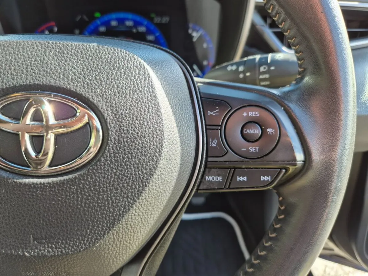Toyota Corolla Estate, Petrol Hybrid, 2022, Black