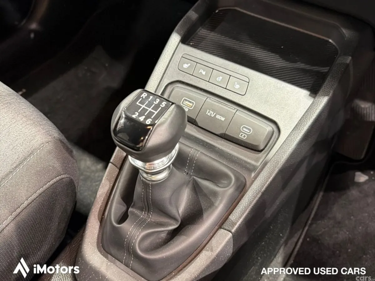 Kia Stonic SUV, Petrol Hybrid, 2026, Red