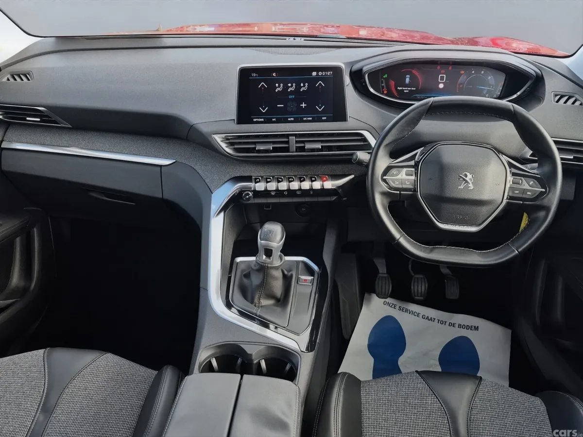 Peugeot 3008 SUV, Diesel, 2017, Red