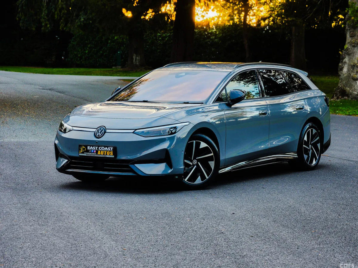 Volkswagen ID.7 Estate, Electric, 2024, Grey