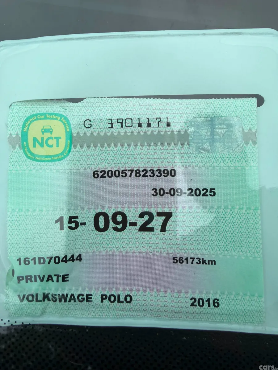 Volkswagen Polo Hatchback, Petrol, 2016, Red