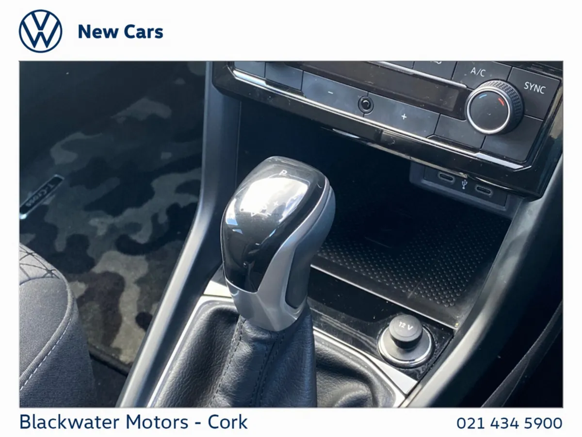 Volkswagen T-Cross Hatchback, Petrol, 2021, 