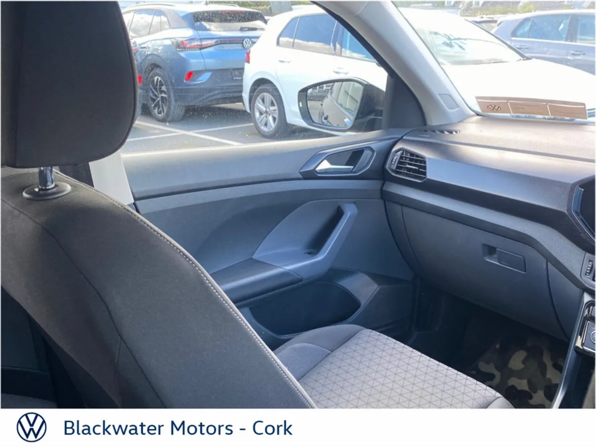 Volkswagen T-Cross Hatchback, Petrol, 2021, 