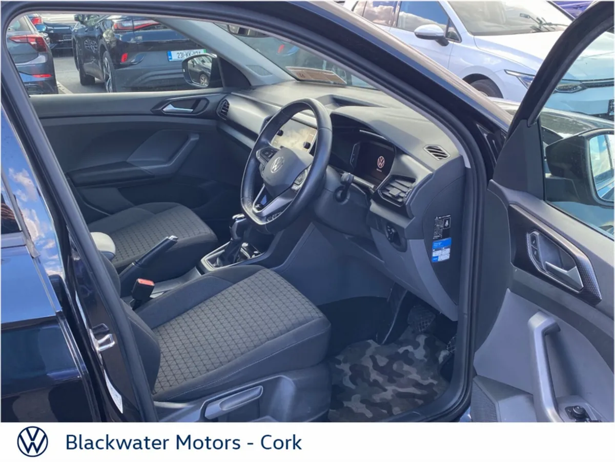 Volkswagen T-Cross Hatchback, Petrol, 2021, 
