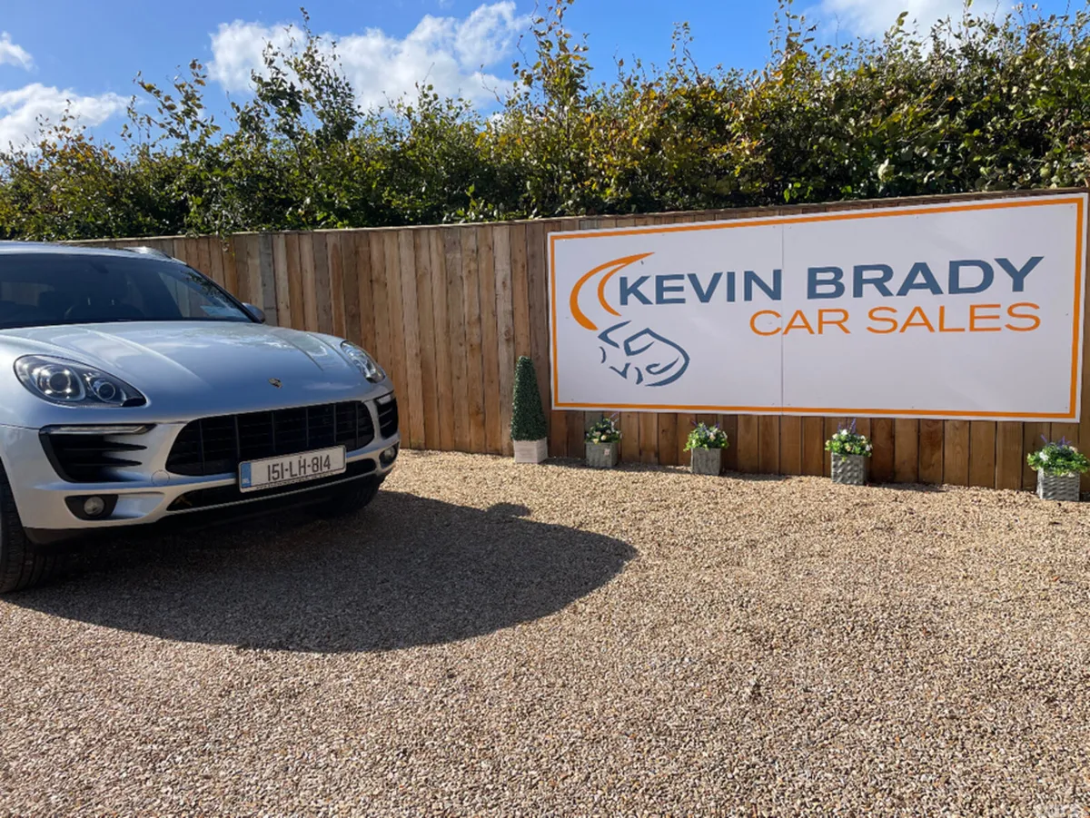 Porsche Macan SUV, Diesel, 2015, Silver