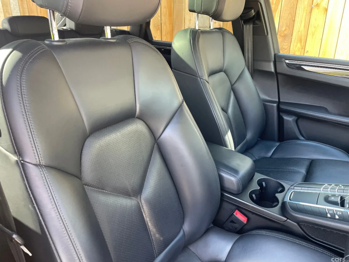 Porsche Macan SUV, Diesel, 2015, Silver