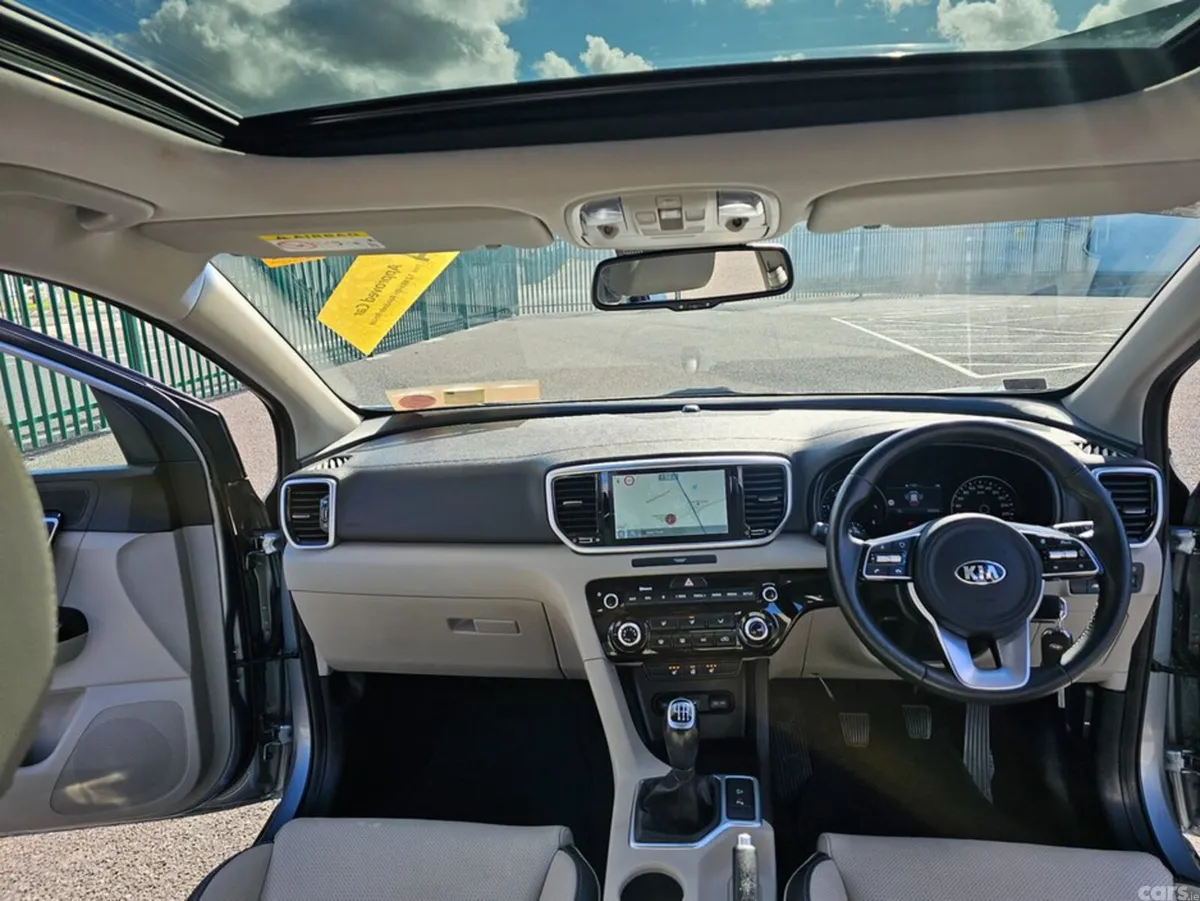 Kia Sportage MPV, Diesel Hybrid, 2021, Grey