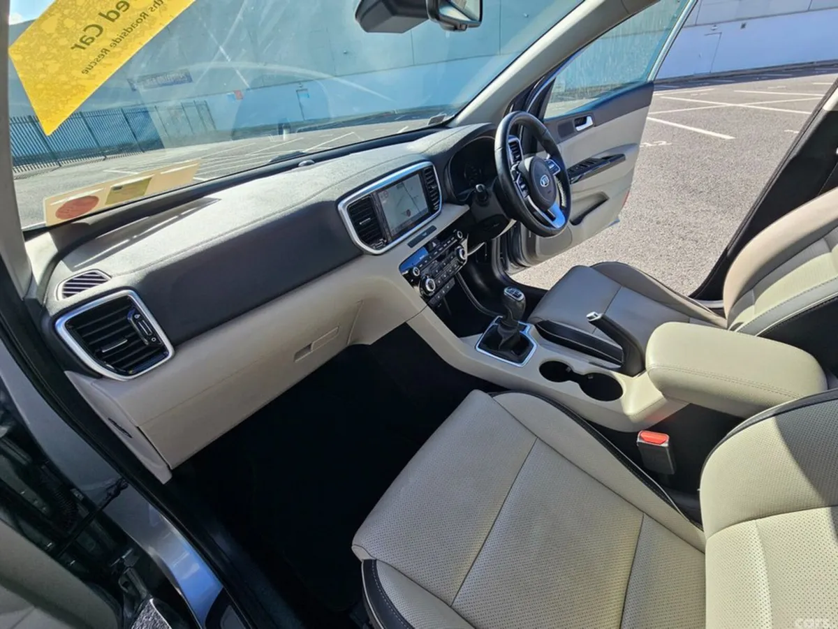 Kia Sportage MPV, Diesel Hybrid, 2021, Grey