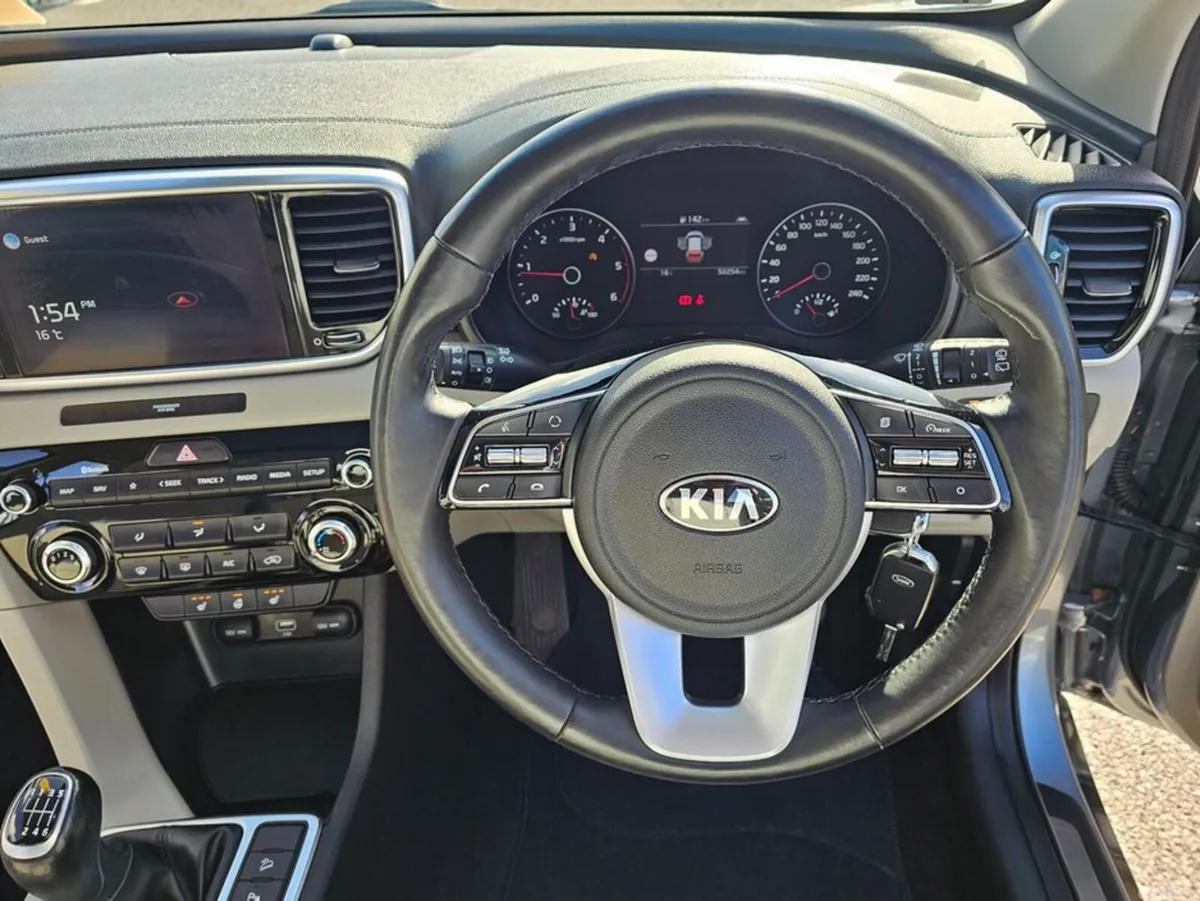 Kia Sportage MPV, Diesel Hybrid, 2021, Grey
