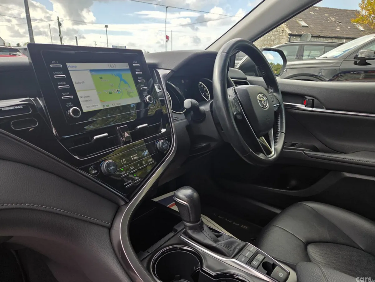 Toyota Camry Saloon, Petrol Hybrid, 2021, Grey