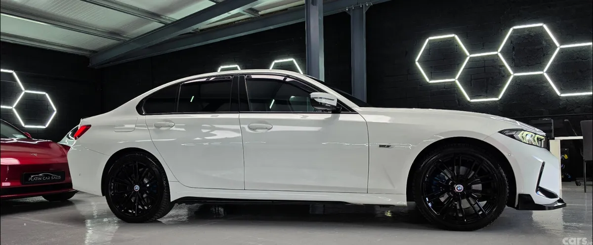 BMW 3-Series Saloon, Petrol Plug-in Hybrid, 2024, White