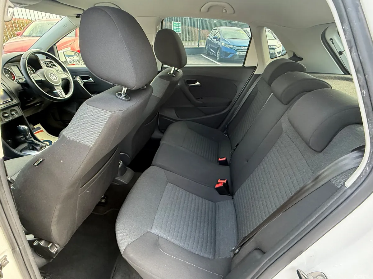 Volkswagen Polo Hatchback, Petrol, 2012, White