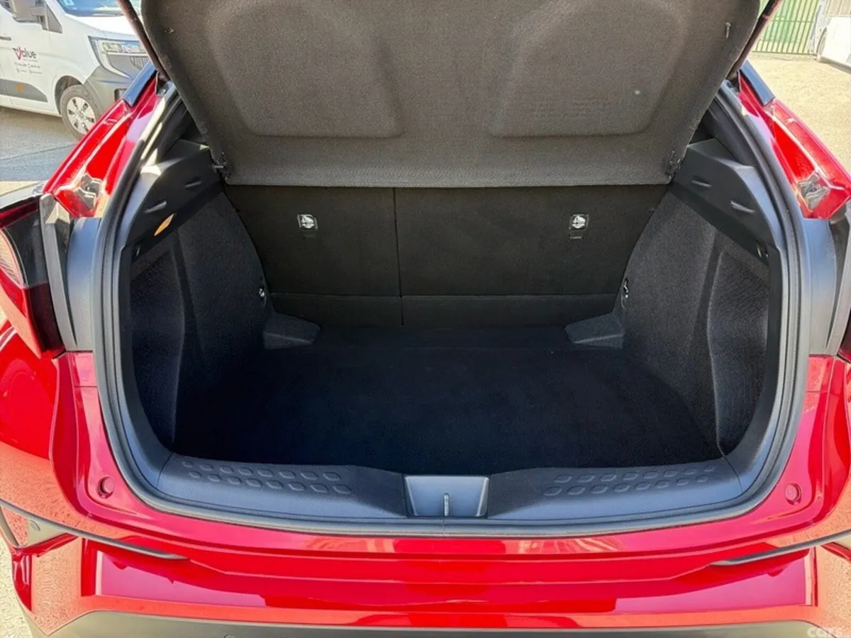 Toyota C-HR SUV, Petrol Hybrid, 2021, Red