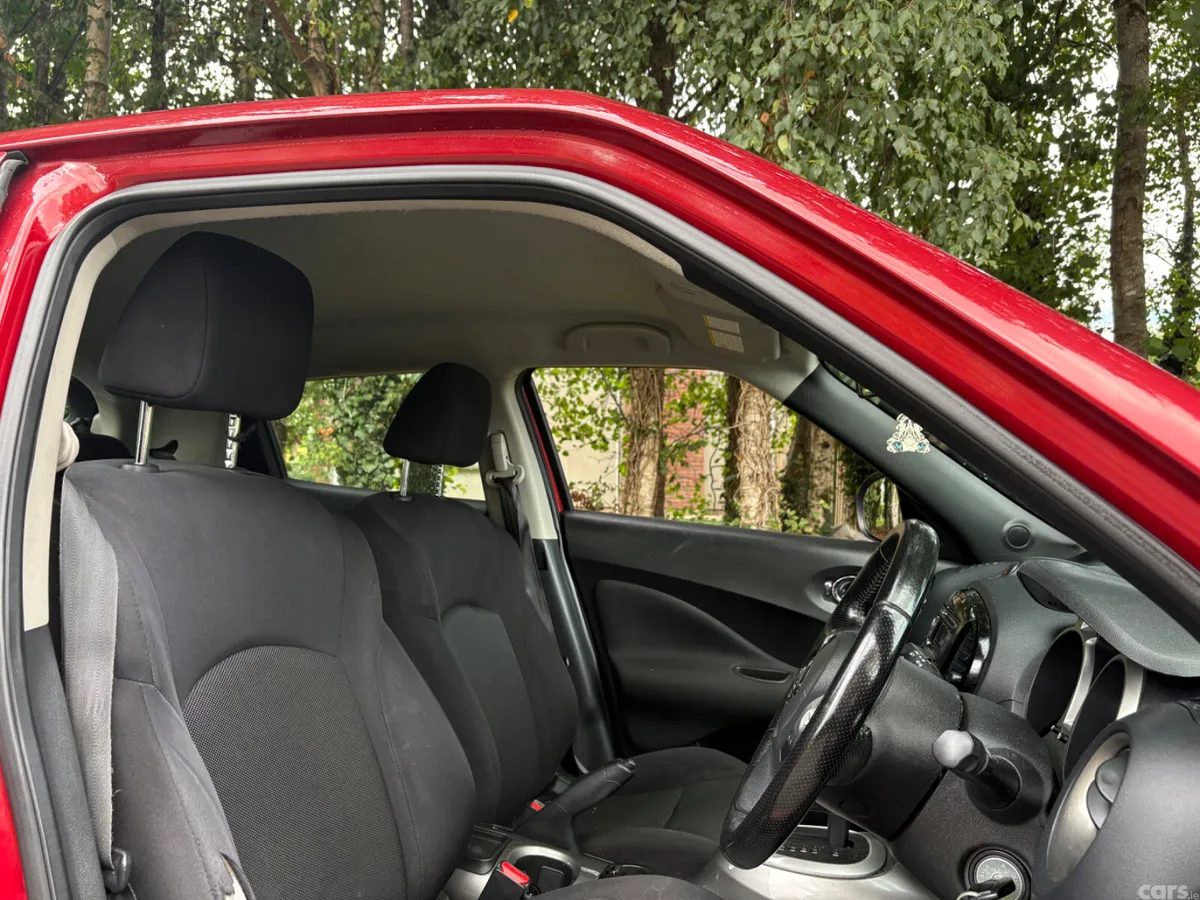 Nissan Juke SUV, Petrol, 2013, Red