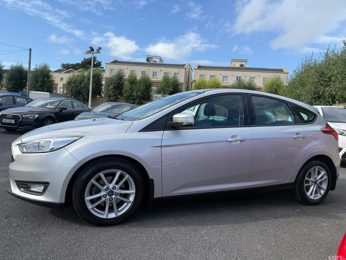 Ford Focus Hatchback, Diesel, 2017, Grey