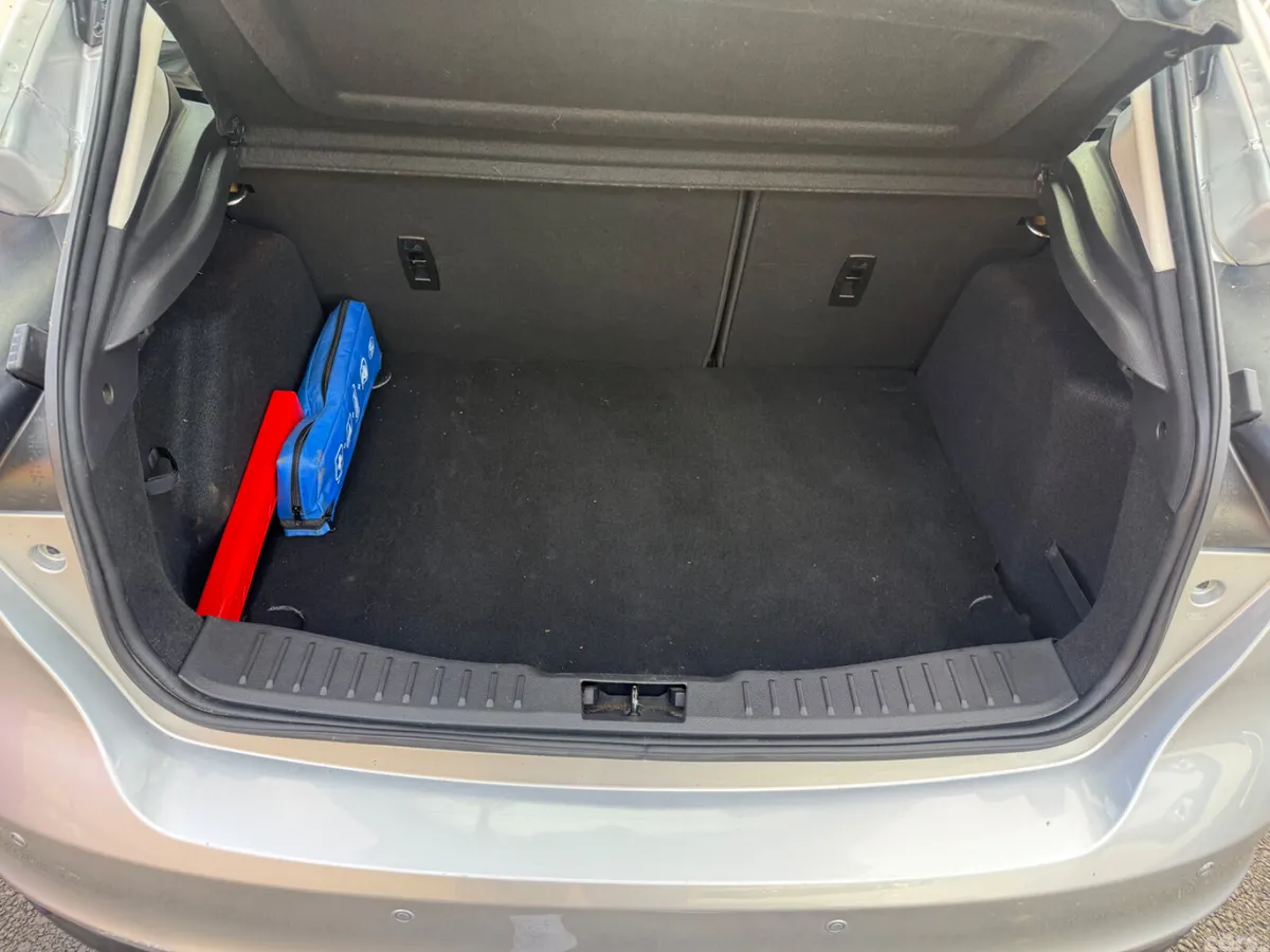 Ford Focus Hatchback, Diesel, 2017, Grey