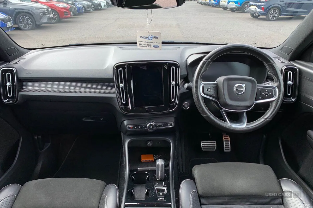 Volvo XC40 SUV, Petrol Hybrid, 2020, Black