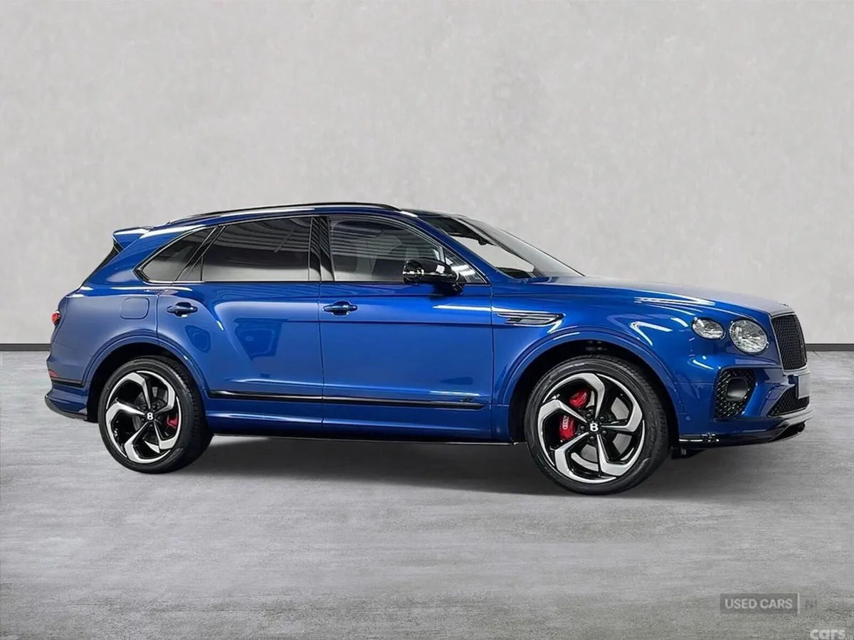 Bentley Bentayga SUV, Petrol, 2023, Blue