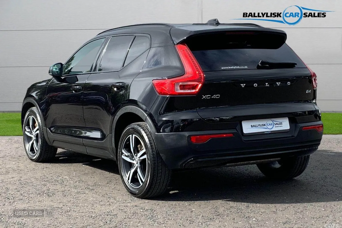 Volvo XC40 SUV, Petrol Hybrid, 2020, Black