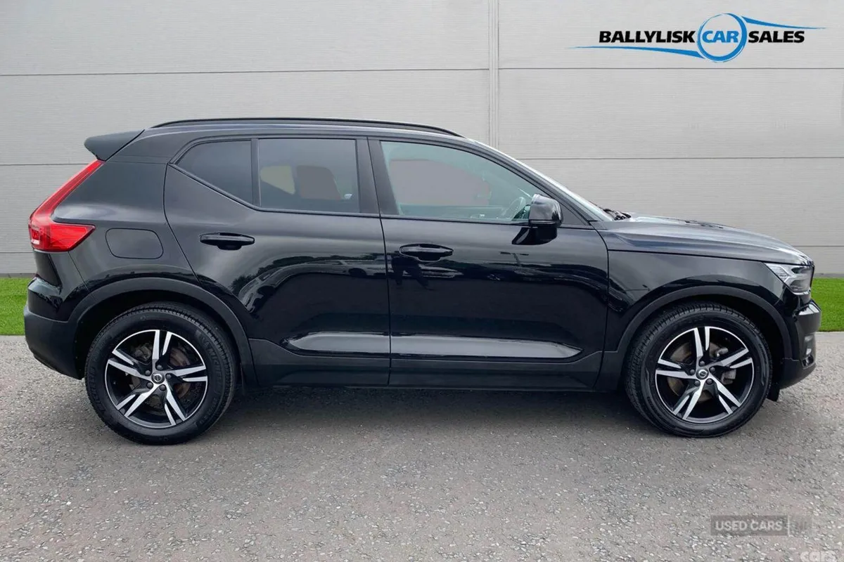 Volvo XC40 SUV, Petrol Hybrid, 2020, Black