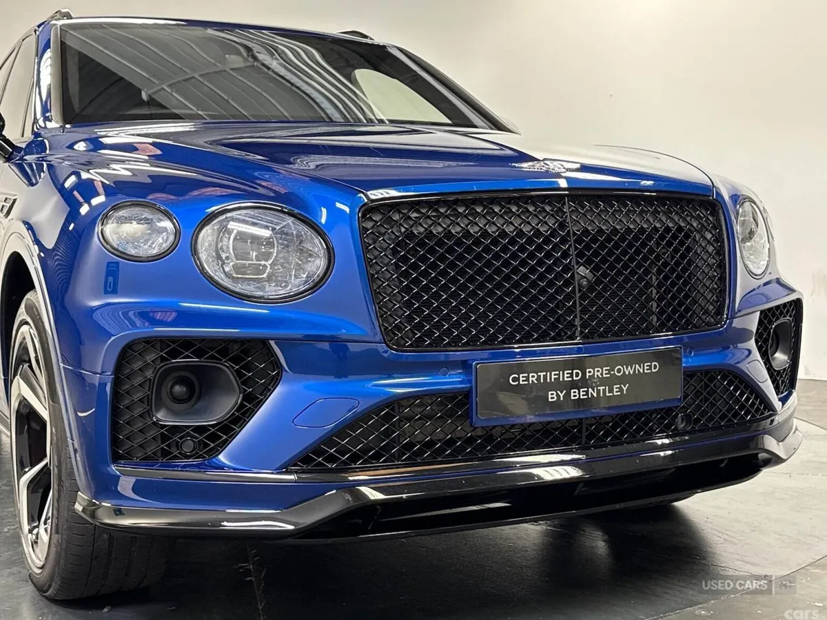 Bentley Bentayga SUV, Petrol, 2023, Blue