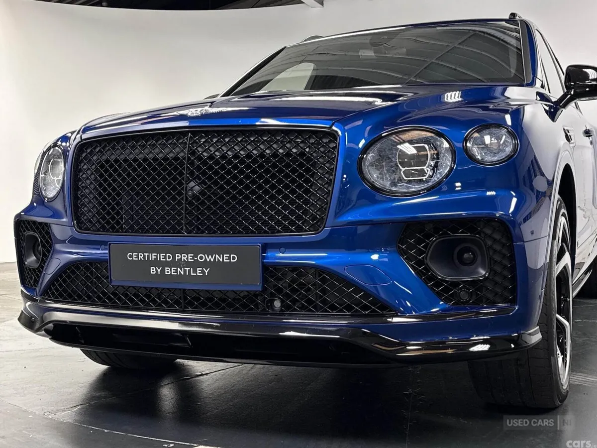 Bentley Bentayga SUV, Petrol, 2023, Blue