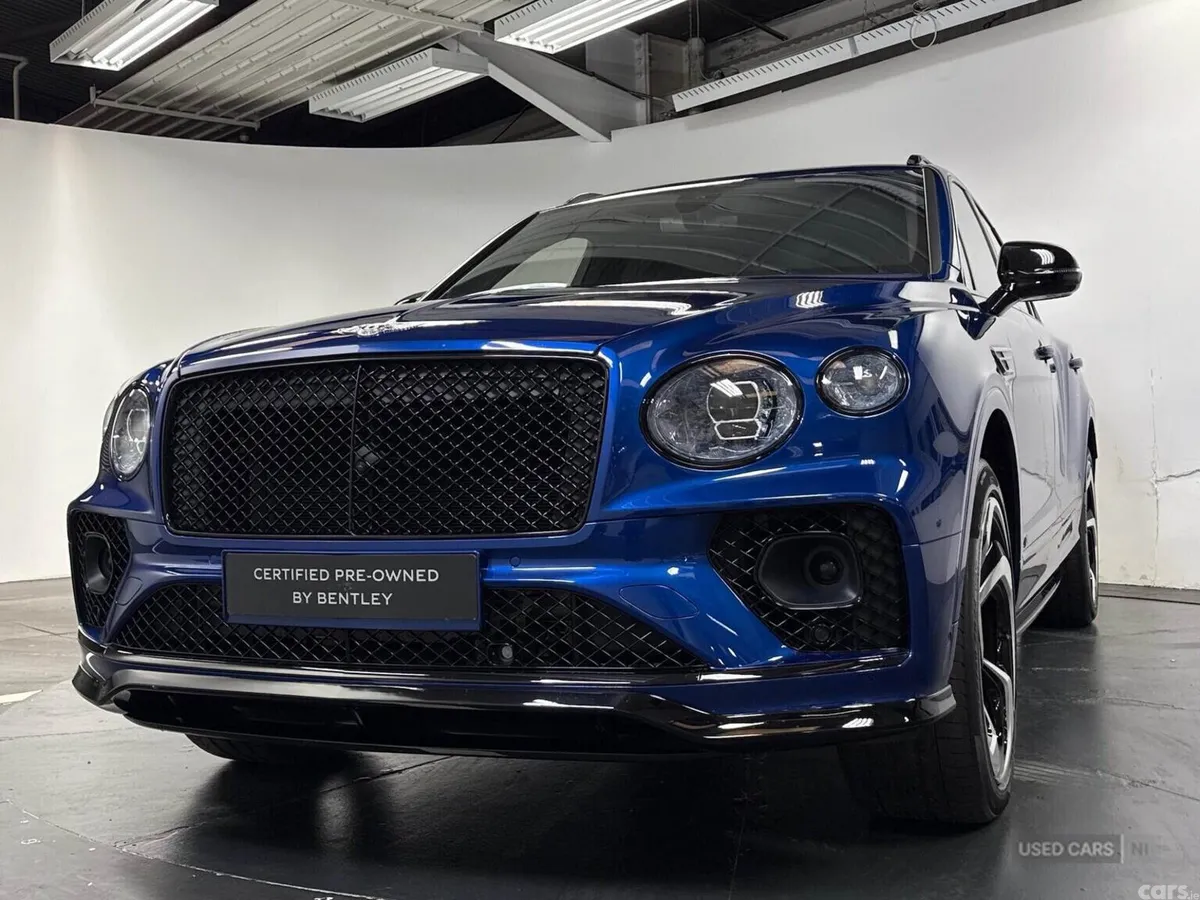 Bentley Bentayga SUV, Petrol, 2023, Blue