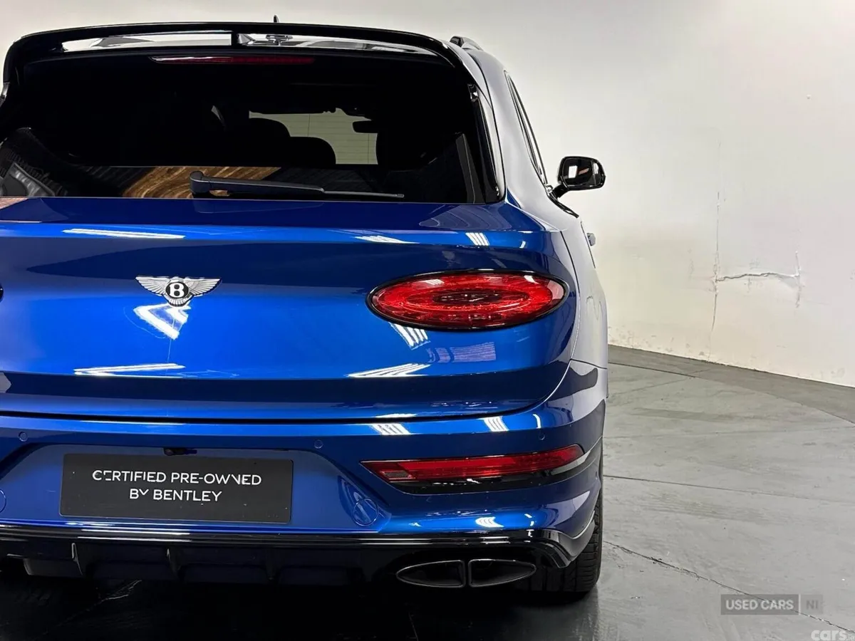 Bentley Bentayga SUV, Petrol, 2023, Blue
