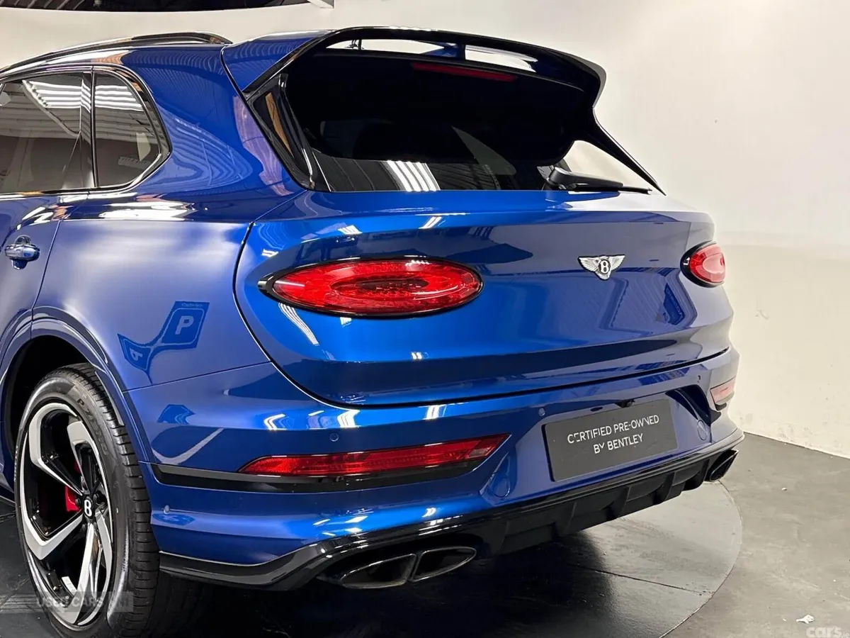 Bentley Bentayga SUV, Petrol, 2023, Blue
