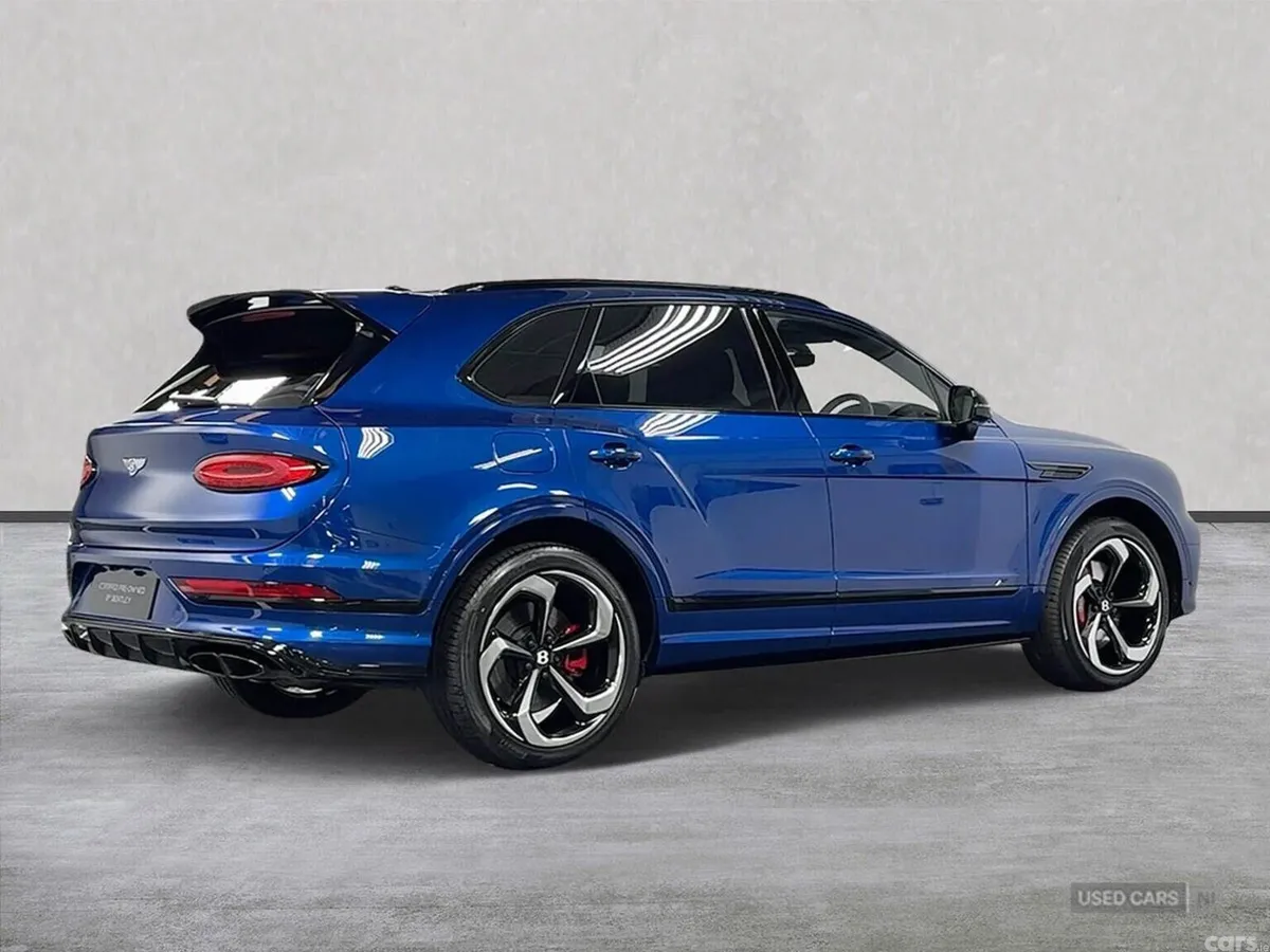 Bentley Bentayga SUV, Petrol, 2023, Blue