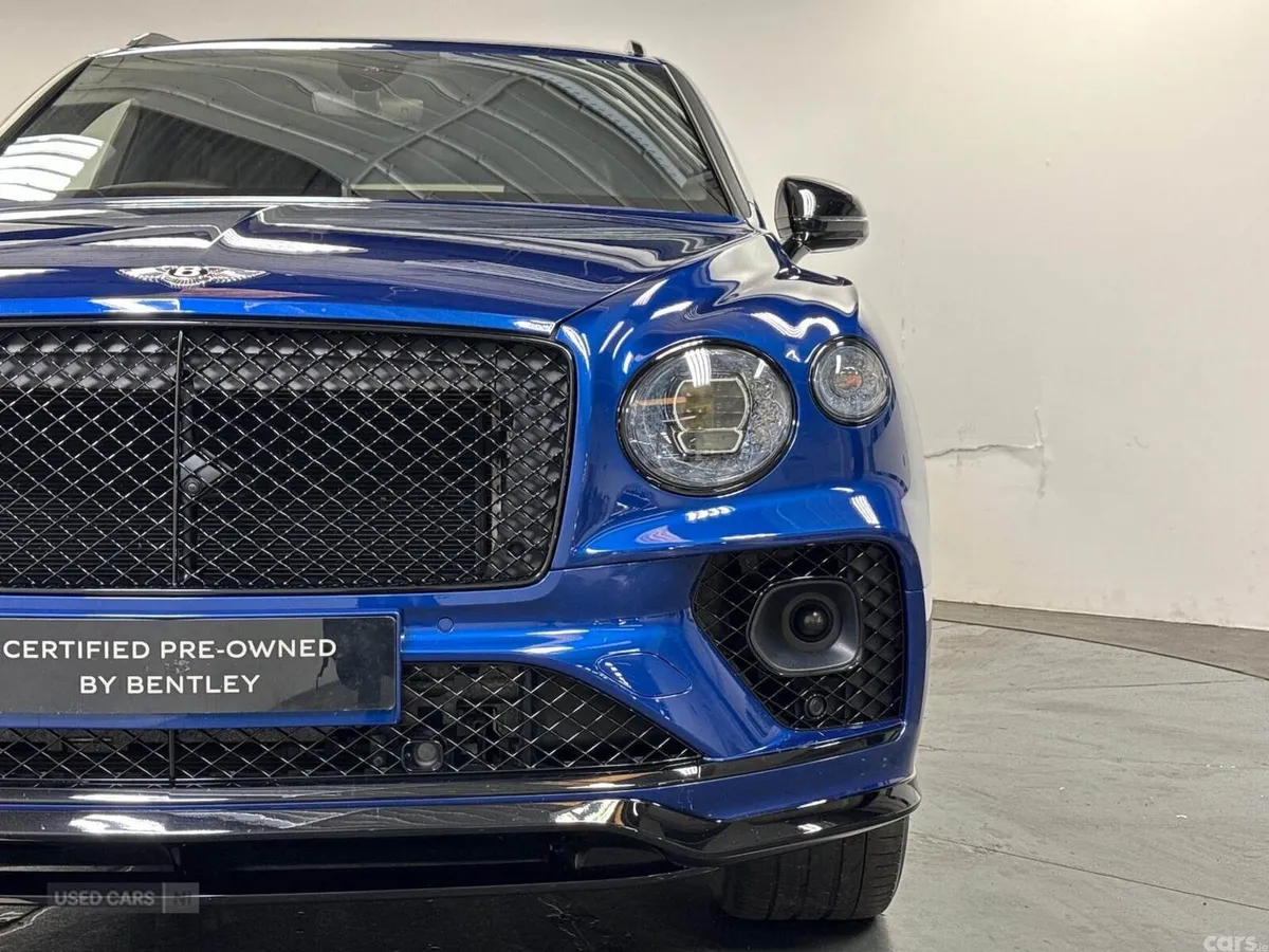 Bentley Bentayga SUV, Petrol, 2023, Blue