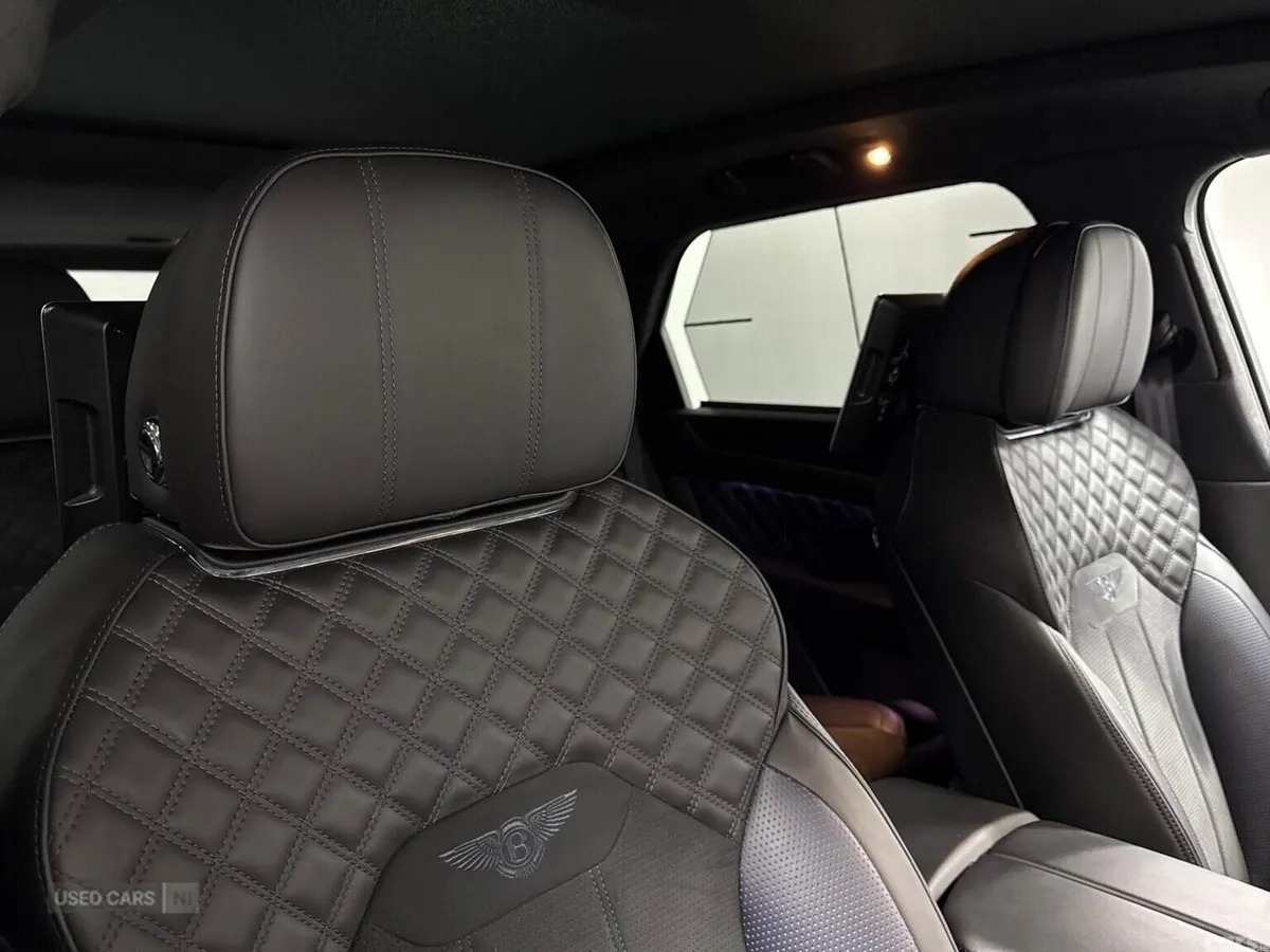 Bentley Bentayga SUV, Petrol, 2023, Blue