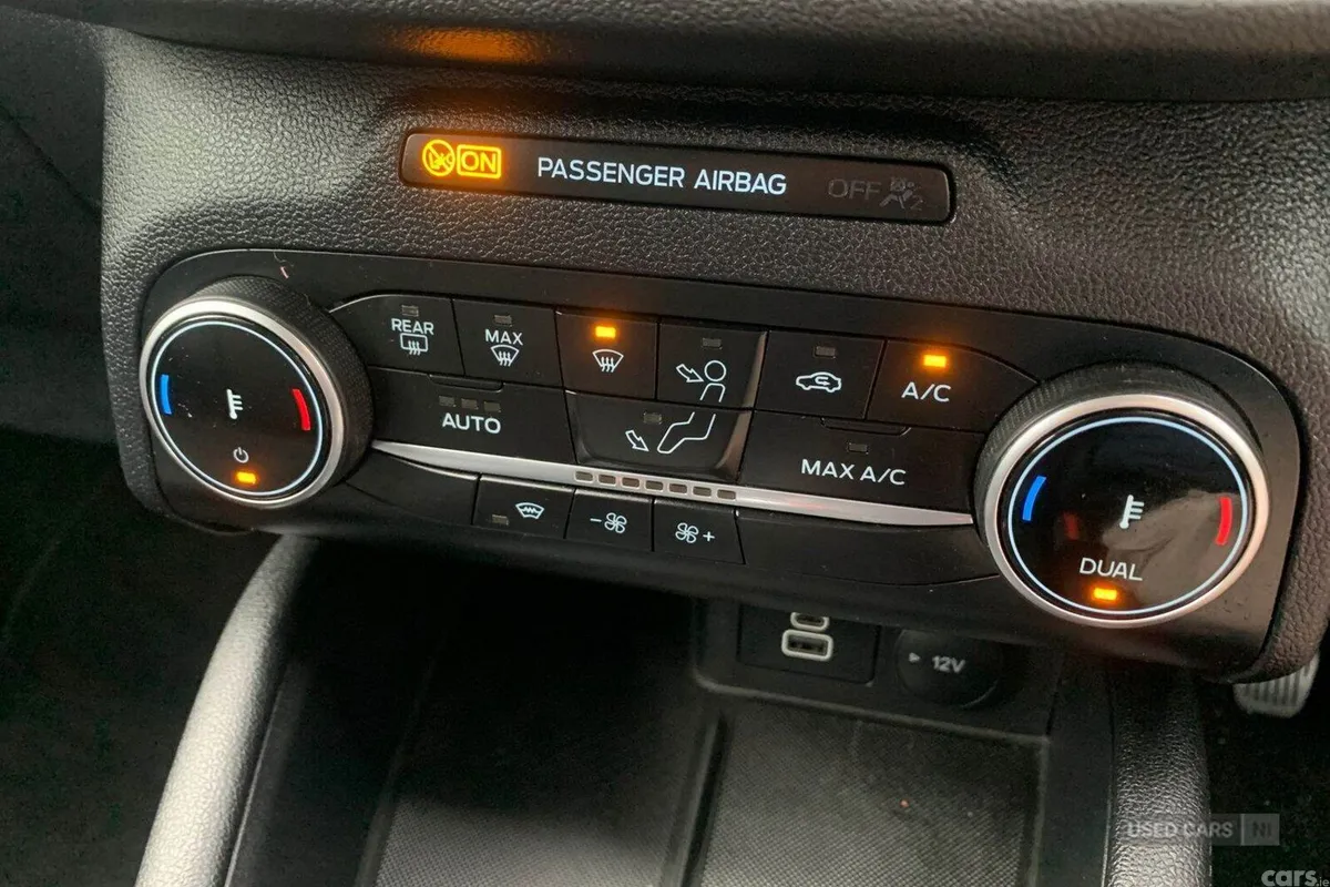 Ford Kuga SUV, Petrol, 2023, Silver