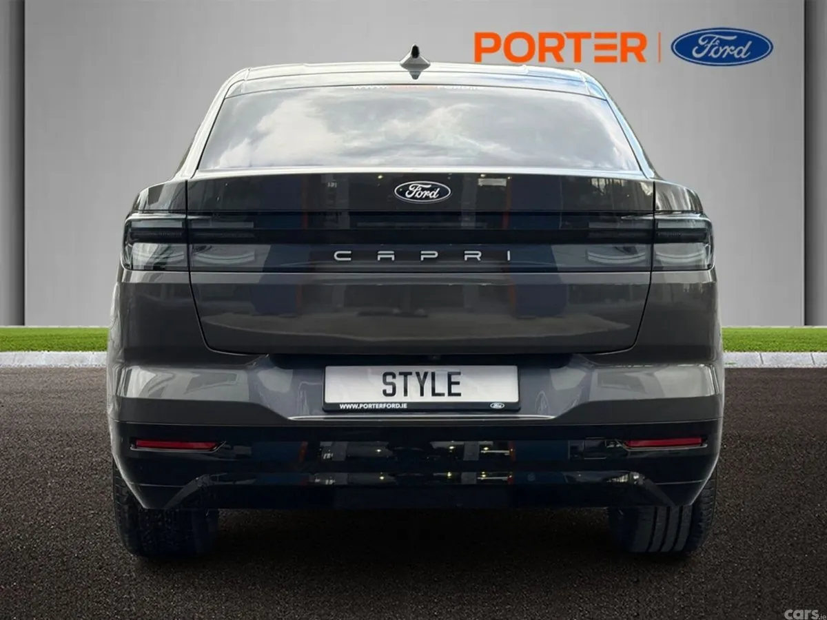 Ford Capri SUV, Electric, 2026, Grey