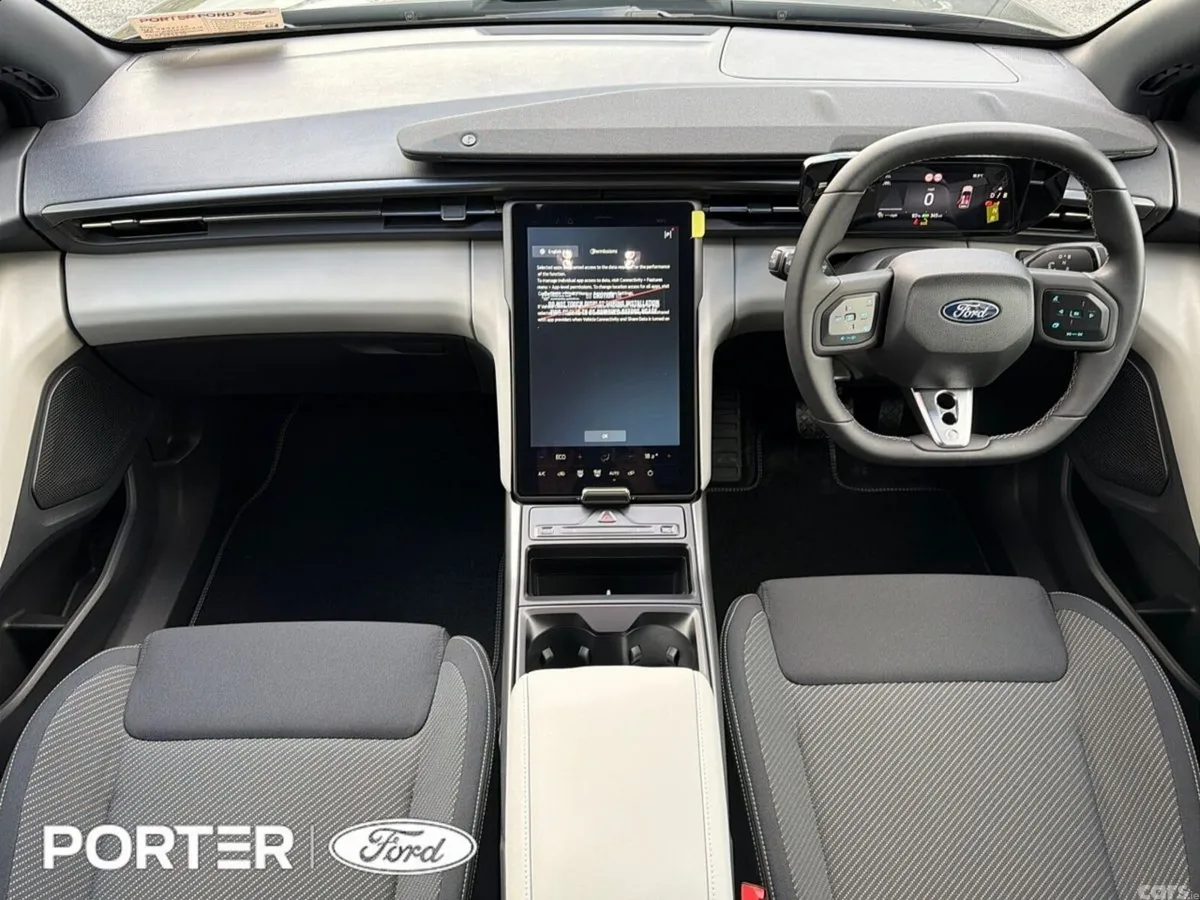 Ford Capri SUV, Electric, 2026, Grey