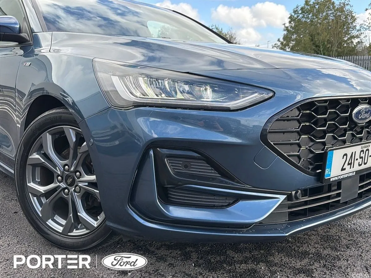 Ford Focus Hatchback, Diesel, 2024, Blue
