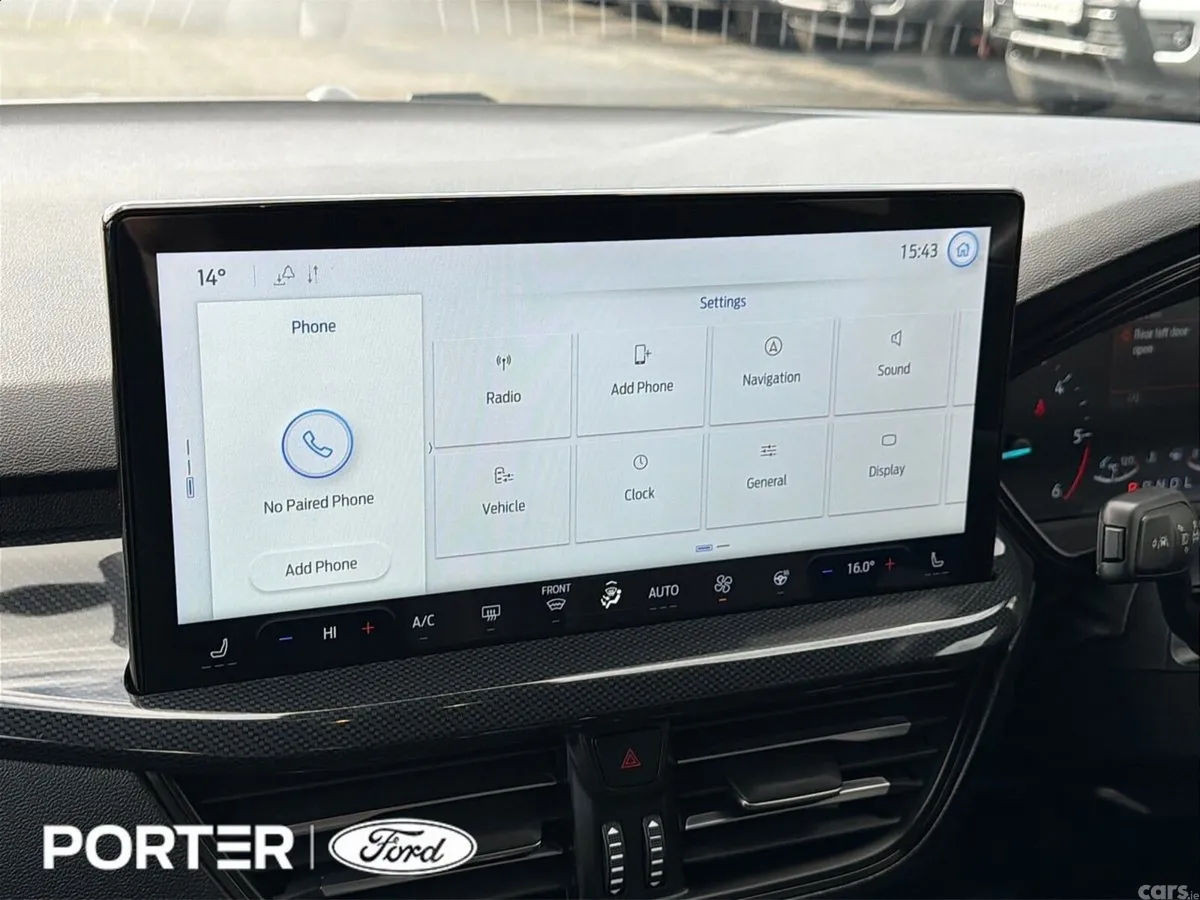 Ford Focus Hatchback, Diesel, 2024, Blue