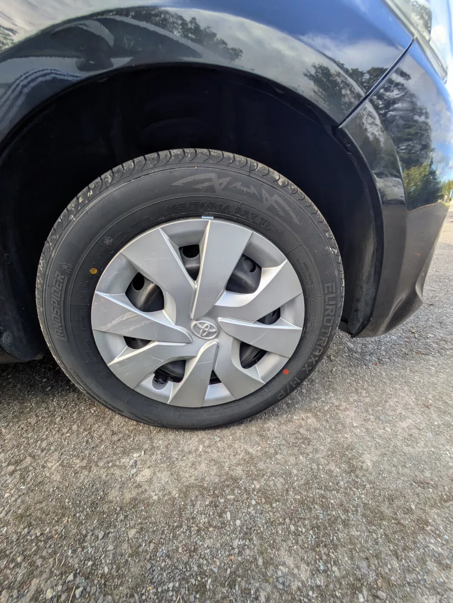 Toyota Vitz Hatchback, Petrol, 2015, Black