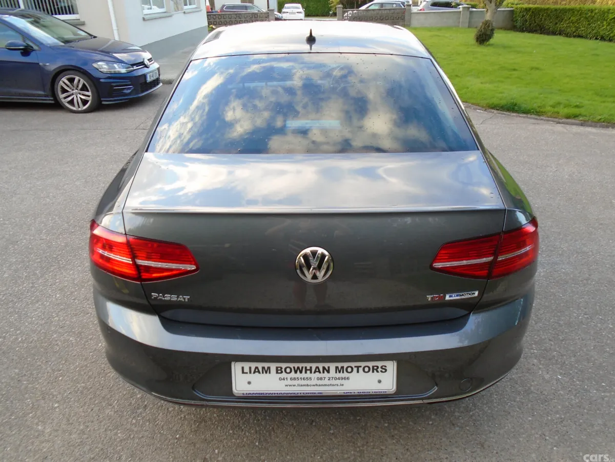 Volkswagen Passat Saloon, Diesel, 2015, Grey